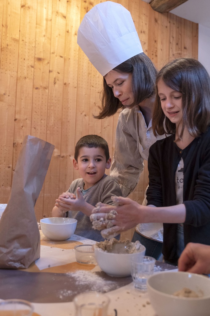 ATELIER APPRENTI BOULANGER AU MOULIN DE L