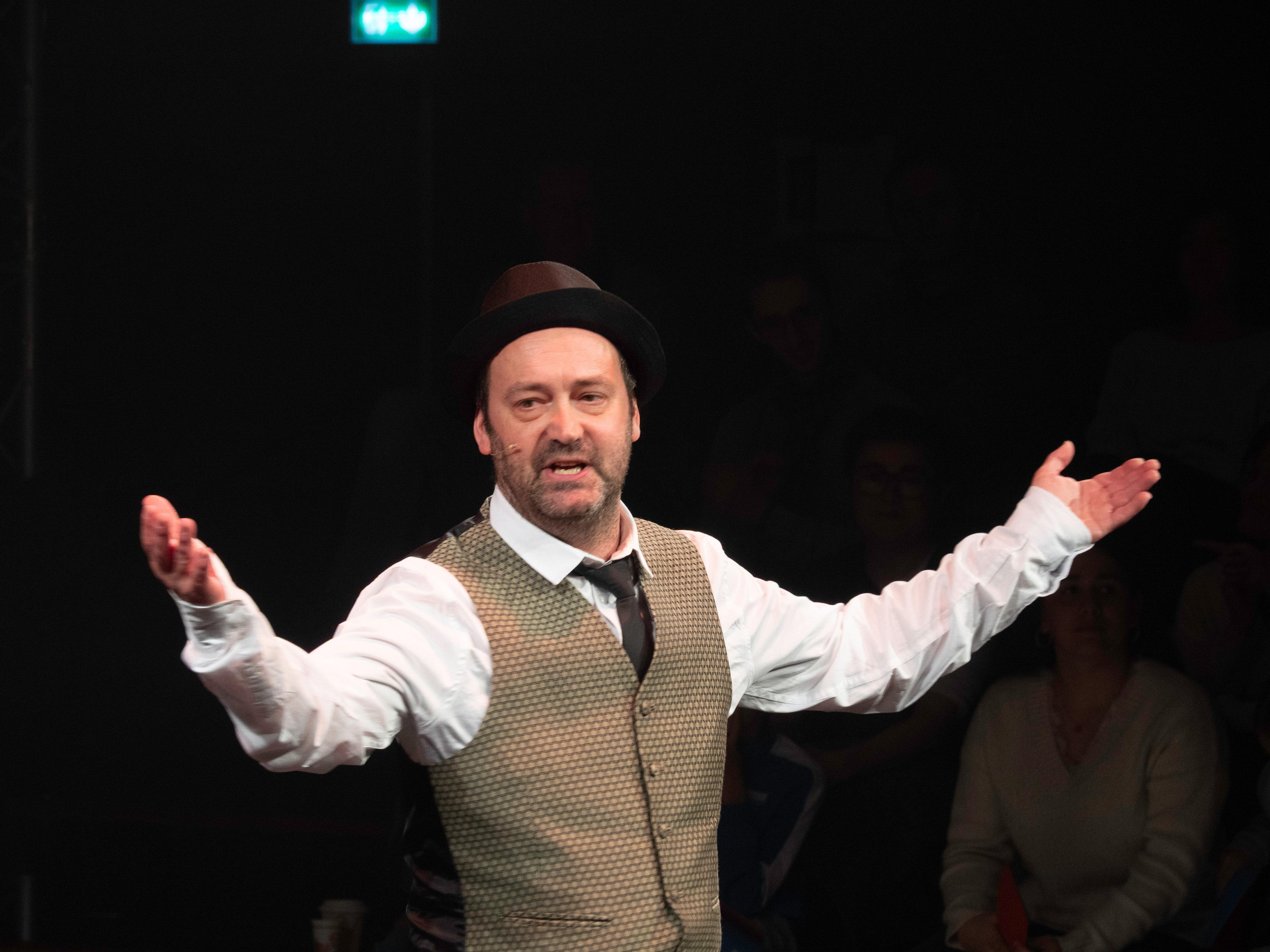CHAOS – SPECTACLE RENCONTRE – MATTHIEU VANHERPE & L’EEA