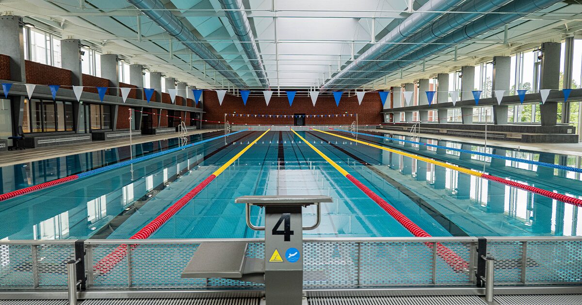 Espaces-Dauphins-Bassin-50m-Credit-CCCD