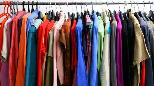 BOURSE AUX VETEMENTS AUTOMNE HIVER A PARCAY-LES-PINS