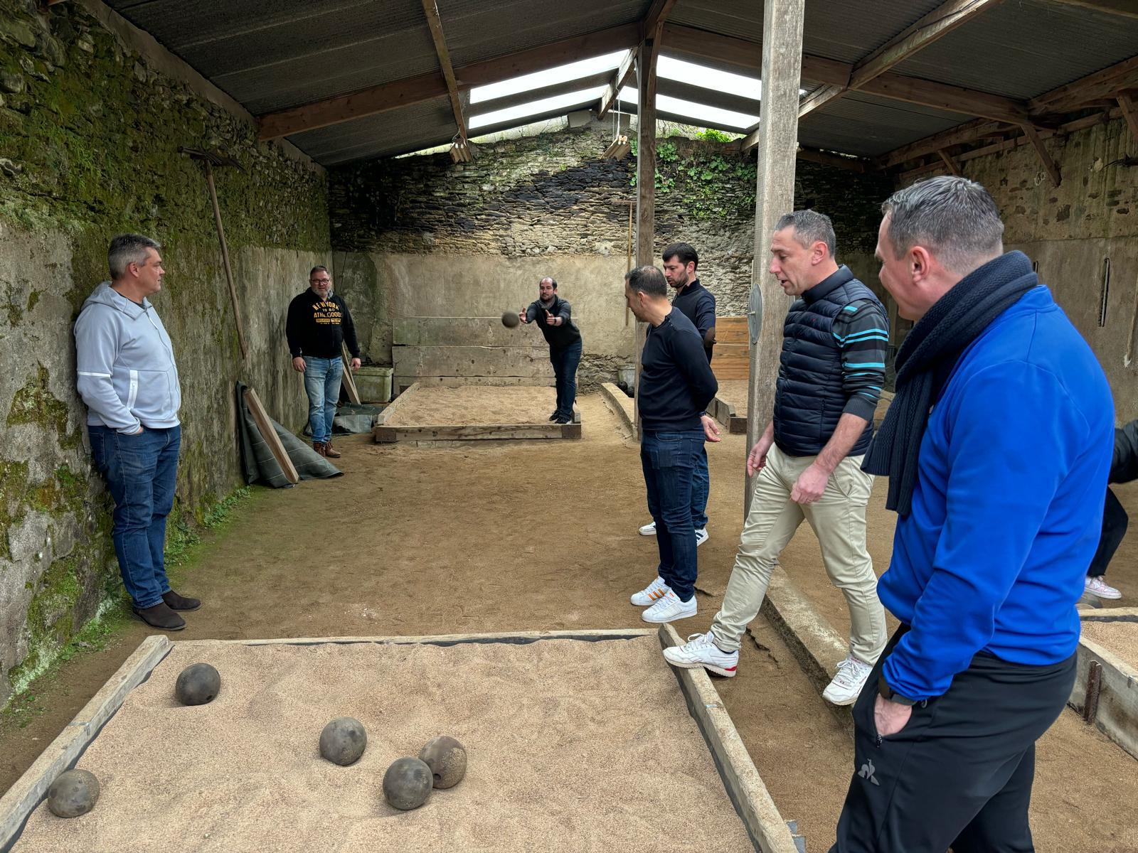 Initiation à la boule de sable