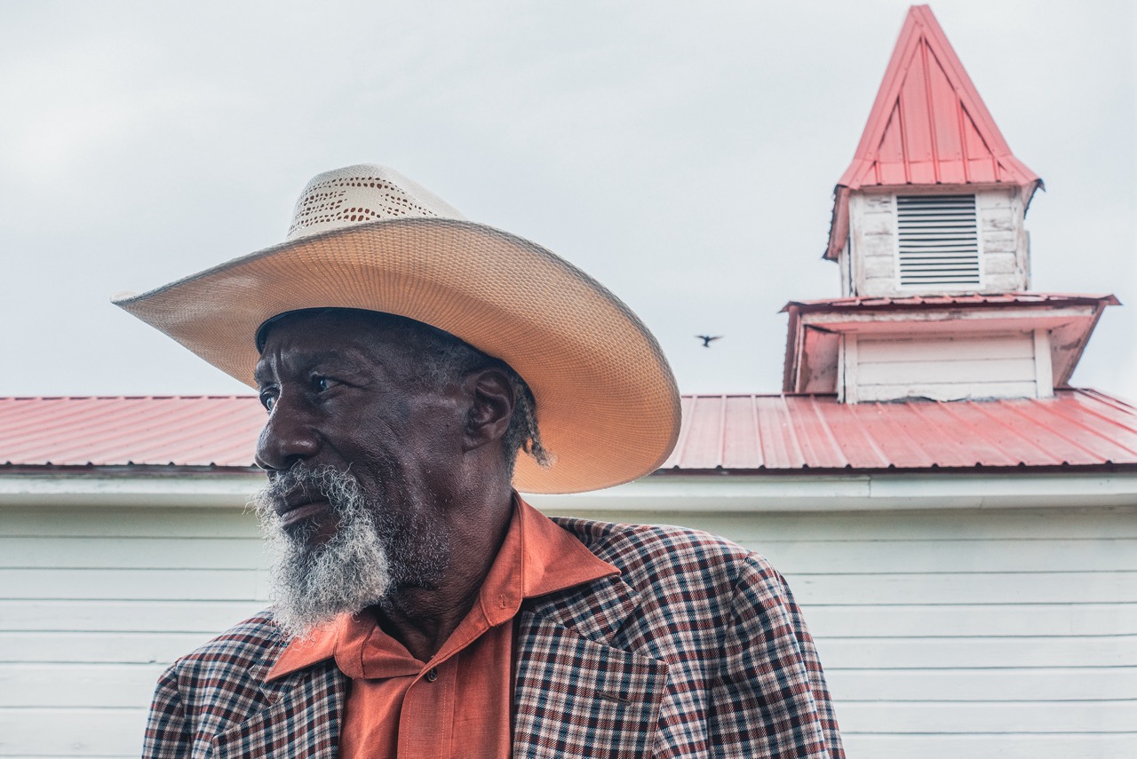 Robert Finley + Zoé Heselton