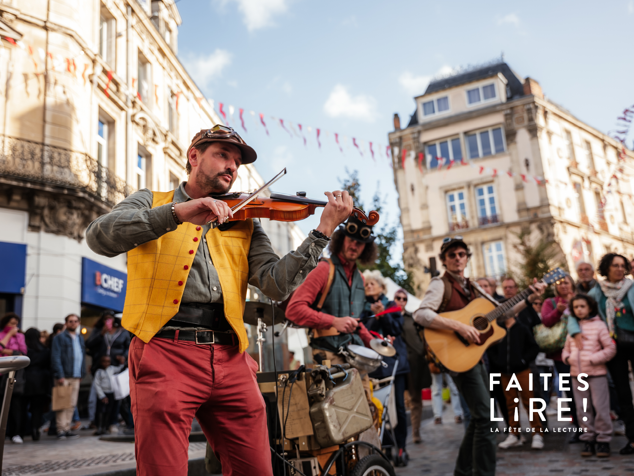 La Rue du livre : spectacles, déambulations artistiques et ateliers