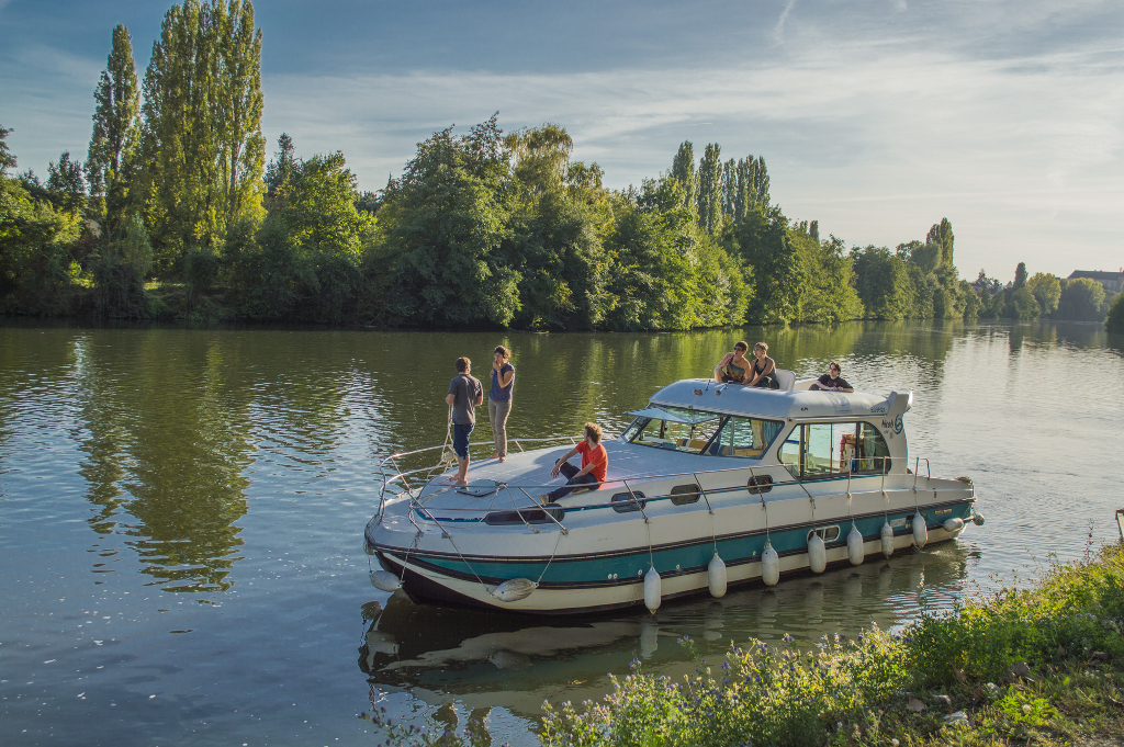 ANJOU NAVIGATION-LOCATION DE BATEAUX HABITABLES SANS PERMIS