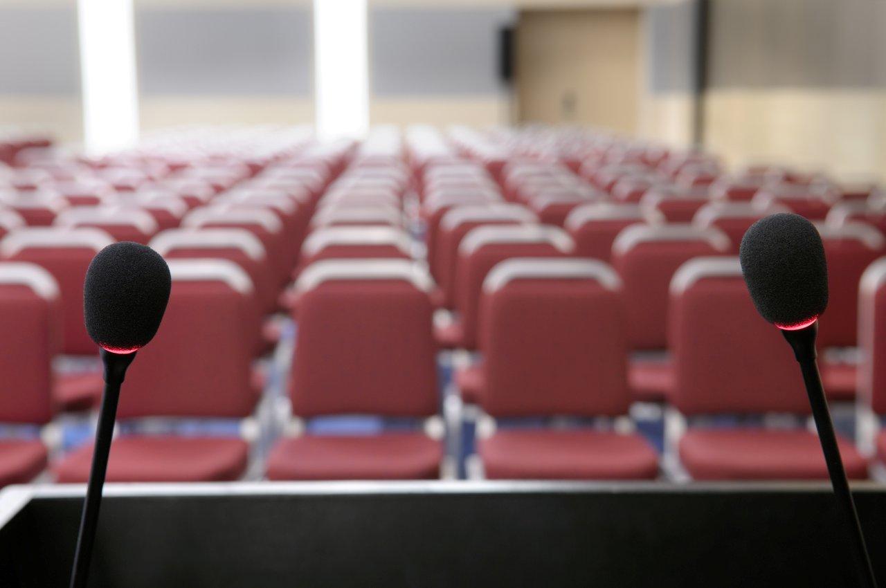 LECTURE PUBLIQUE DE PORTRAITS RÉALISÉS PAR DES ÉCRIVAINS-CONSEILS AU THÉÂTRE LE DÔME