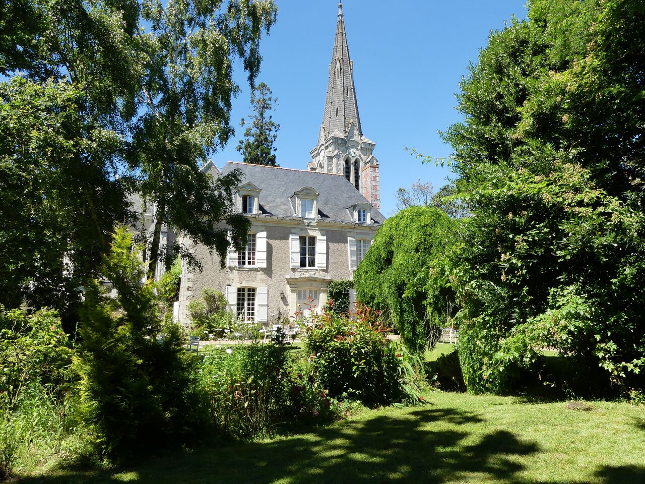 CHAMBRES D'HÔTES LOGIS SAINT AUBIN- EPIRÉ