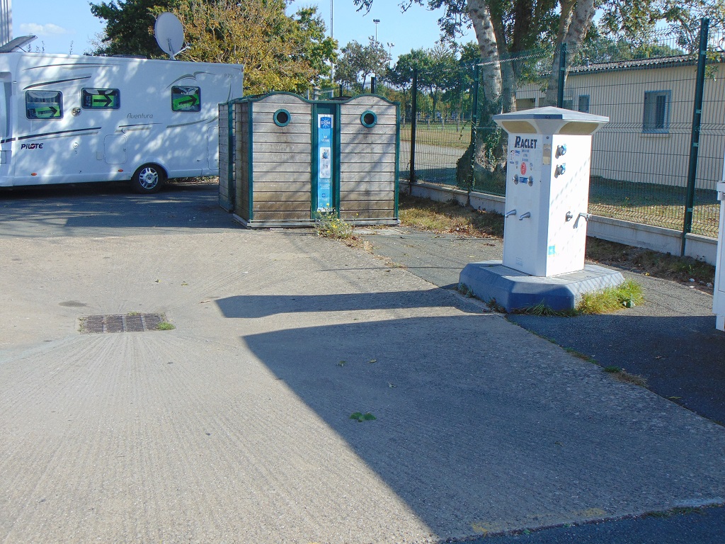 Aire de camping cars Puy du fou Vendée Vallée